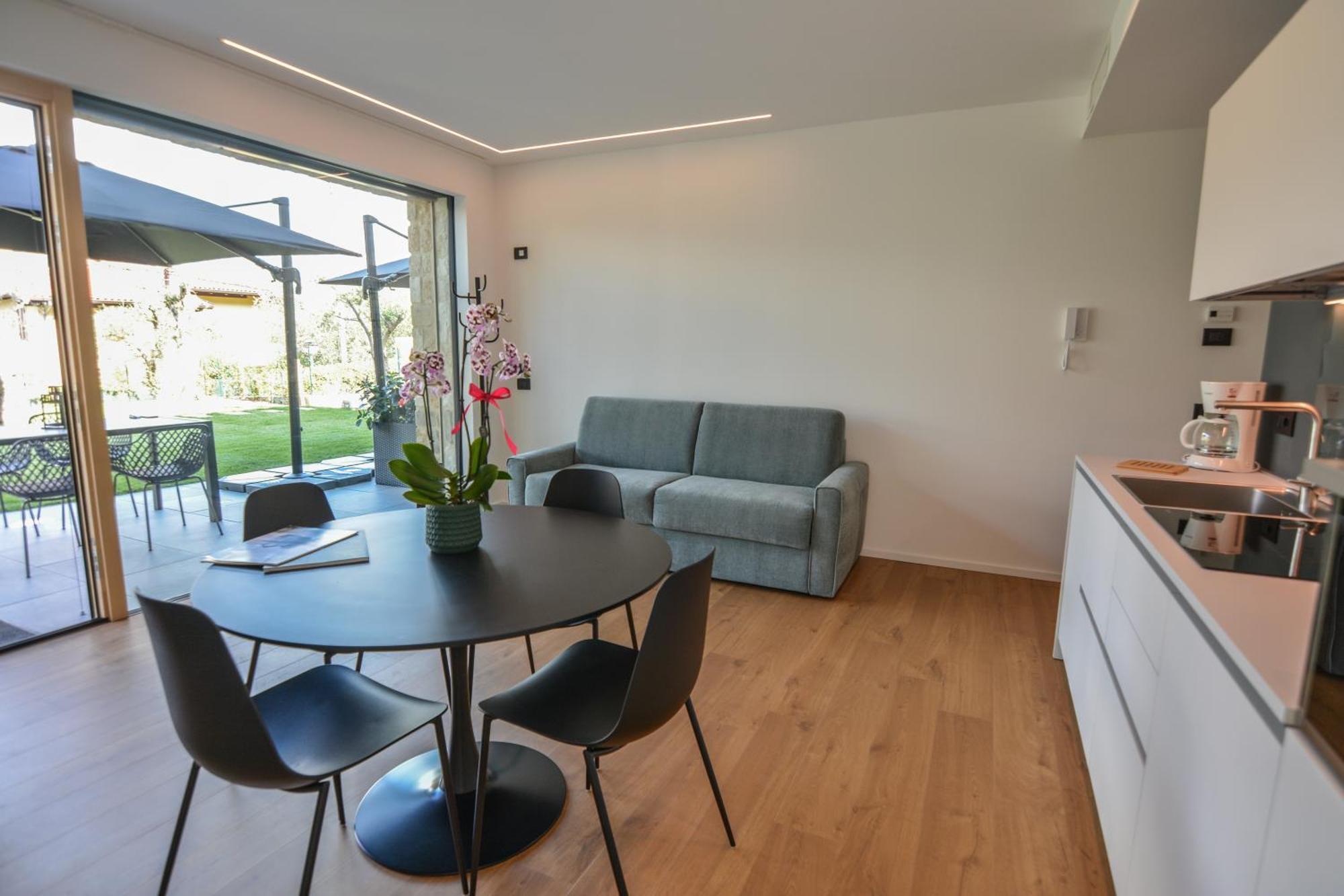 Olivo Luxury Apartments Малчезине Екстериор снимка