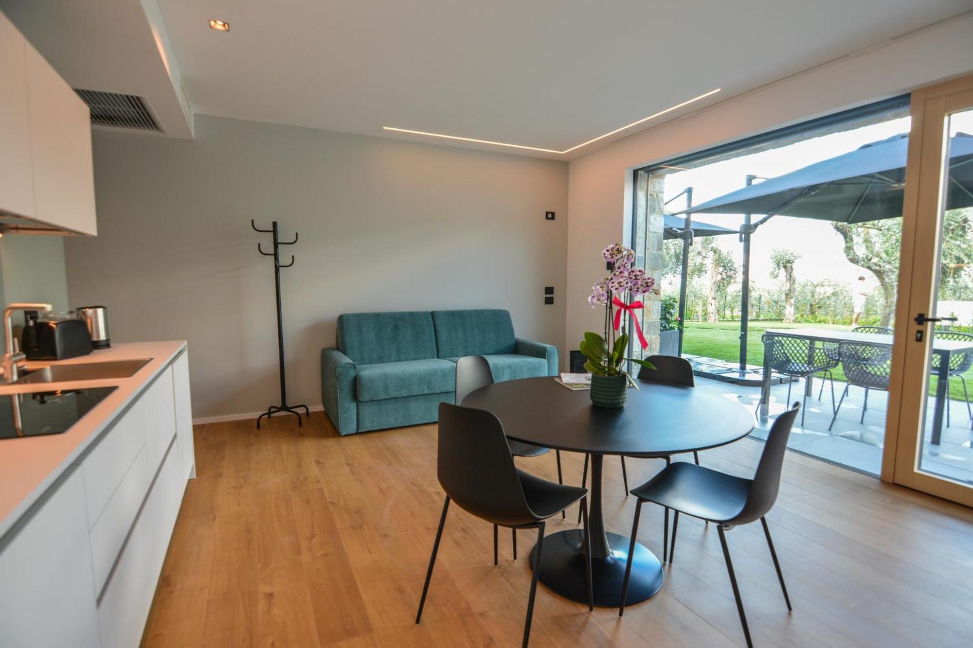 Olivo Luxury Apartments Малчезине Екстериор снимка